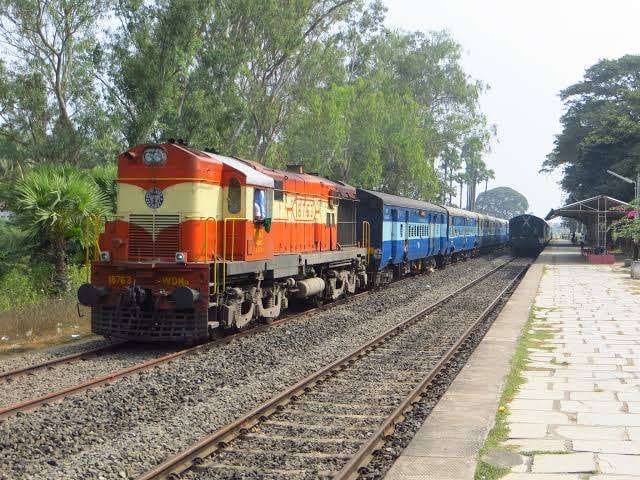 Railway Recruitment 2022: 10वीं पास के लिए रेलवे में निकली बंपर भर्ती, जल्द करें अप्लाई