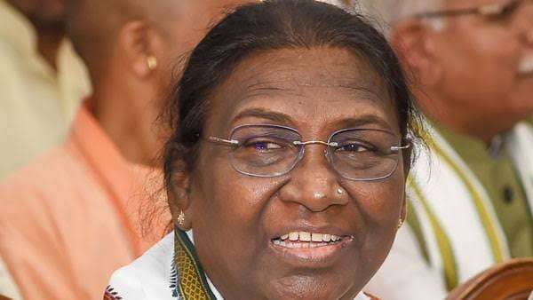 Draupadi Murmu: देश को मिली दूसरी महिला राष्ट्रपति व पहली आदिवासी महिला राष्ट्रपति