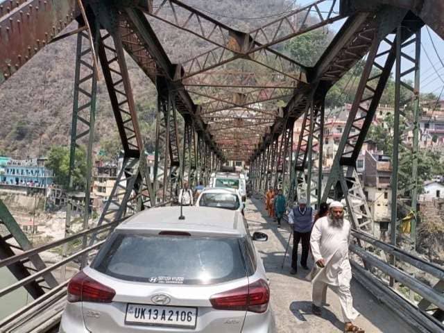 रुद्रप्रयाग-गौरीकुंड हाईवे पर बेलणी पुल से अब नहीं गुजरेंगे भारी वाहन